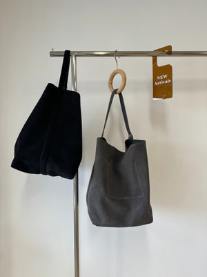 Large-capacity suede tote bag!