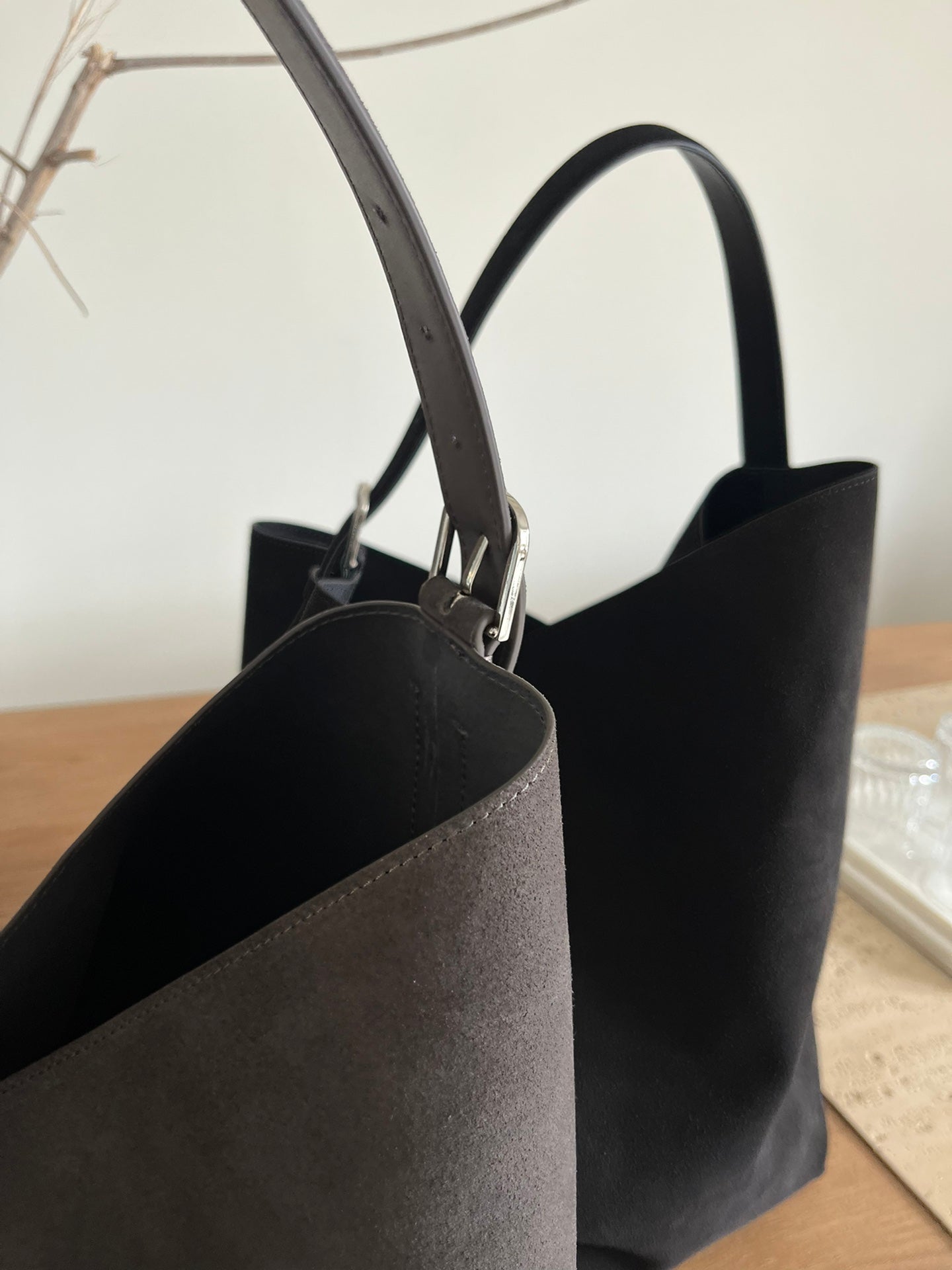 Large-capacity suede tote bag!