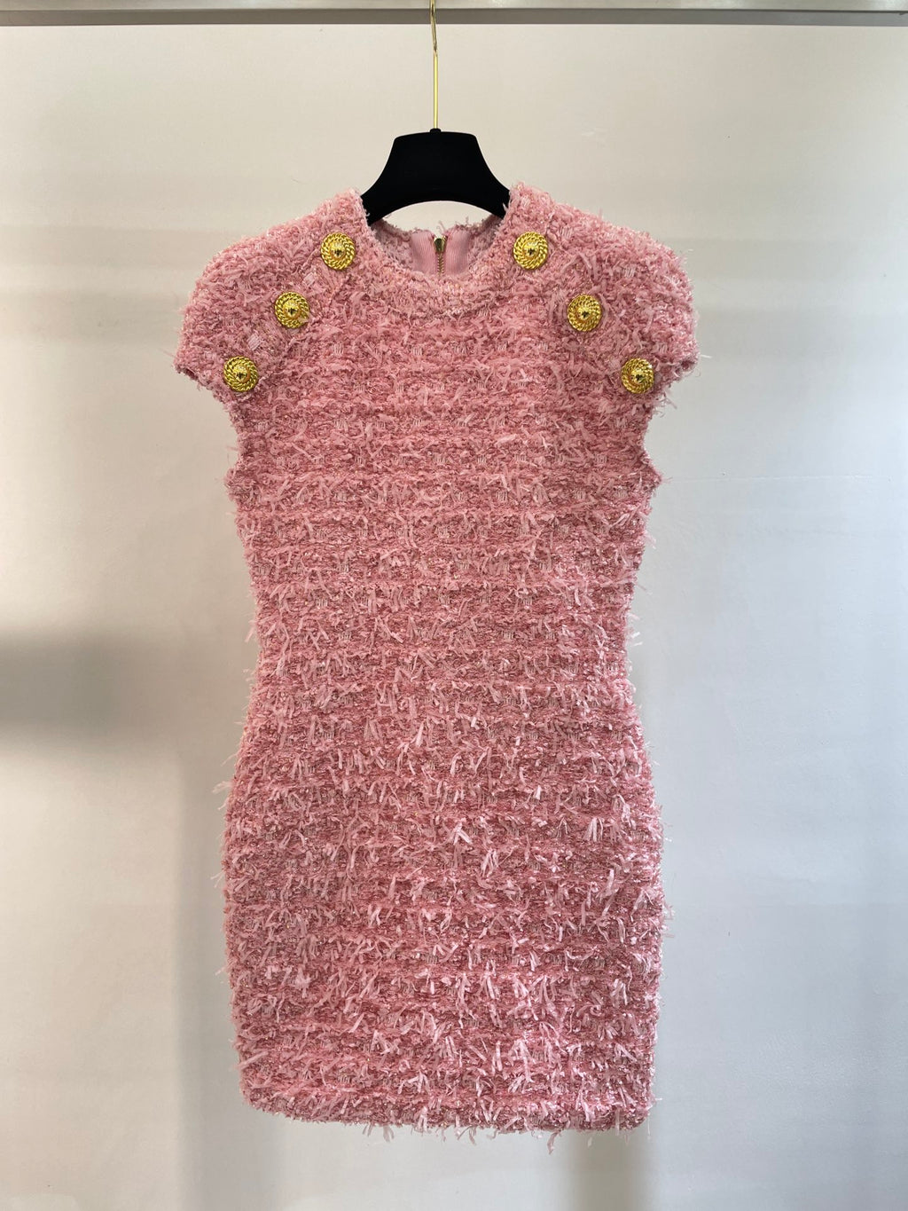 Robe en gaze rose à pompons