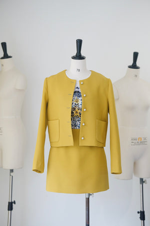 Yellow silk wool suit and skirt suit