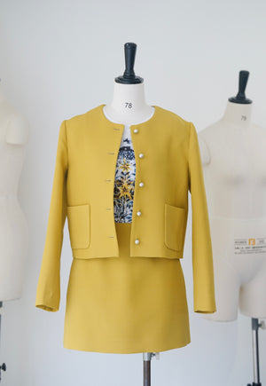 Yellow silk wool suit and skirt suit