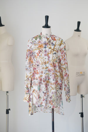 Spring/Summer 24 Bee embroidered floral silk blouse.