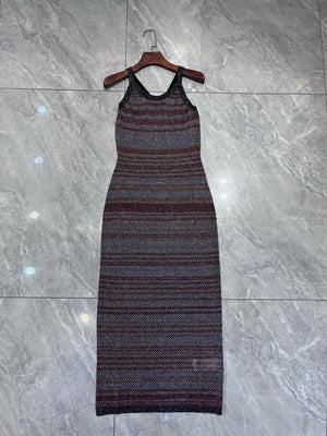 Long dress in zigzag knit with crochet-effect weave